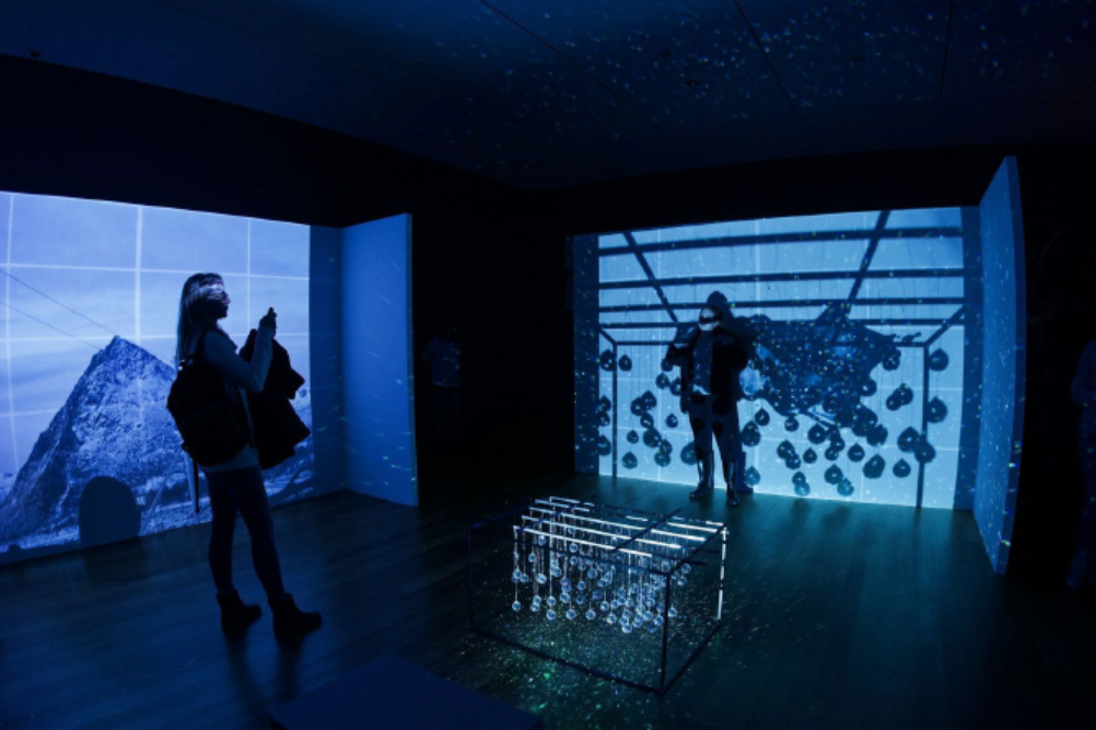 Le rôle des innovations numériques dans l’expérience client dans les musées de Suisse romande