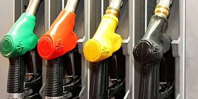 Erdöl und Tourismus: eine gefährliche Beziehung